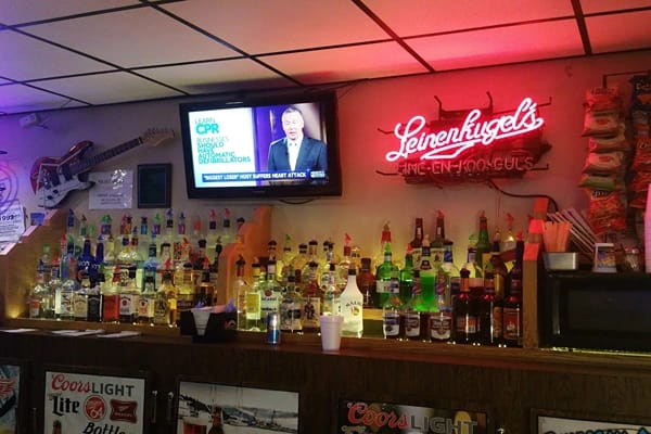 Don Larsons bar, things to do in Monroe MI