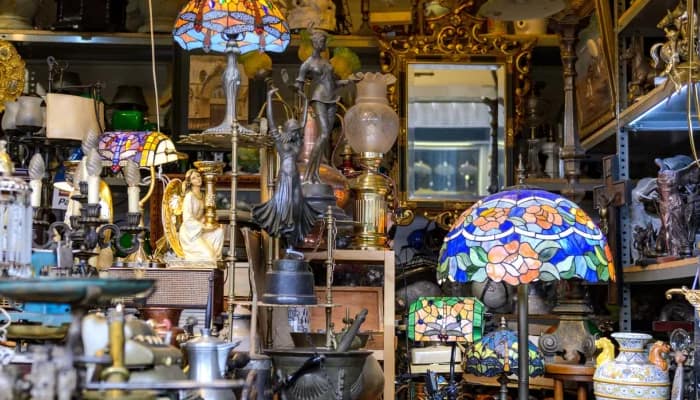 Explore Robinson's Antique Shops