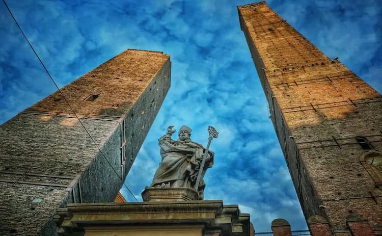 Source: Bologna Guide
Asineli Tower