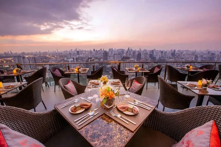  Enjoy a meal at Cielo Ristorante and Rooftop Bar 