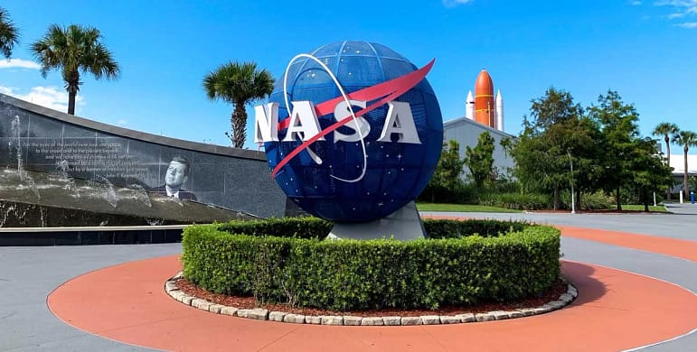 Find out how NASA SECTOR LOOKS LIKE IN ORLANDO