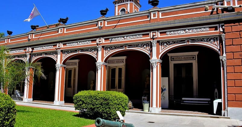 visit san telmo in your list of tourist attractions in Bueno Aires