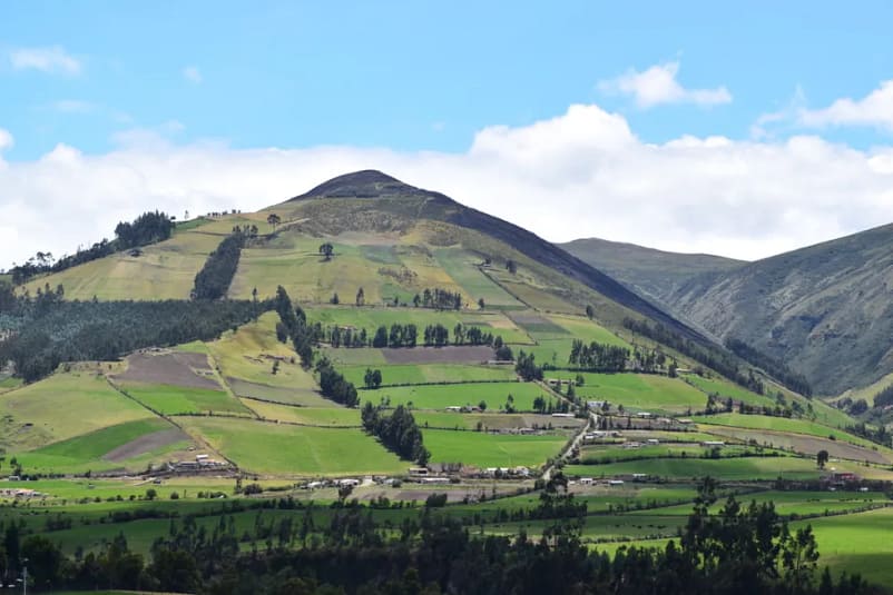 In your list of things to do in Otavalo, visit  the Authentic Rural area around Zuleta